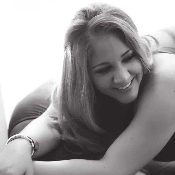 Meet your Posher, Cyndal - Picture 1 of 1